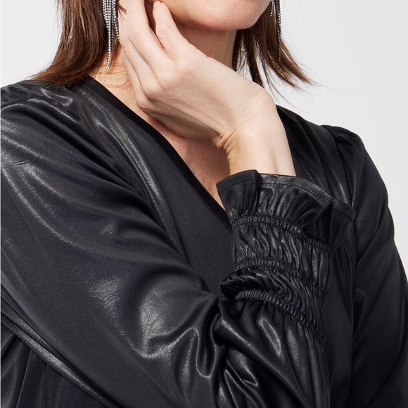 EUC XXL Chico’s Black blouse (leather look) - Picture 3 of 7